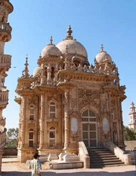 Mahabat Maqbara