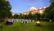 sarovar portico.webp